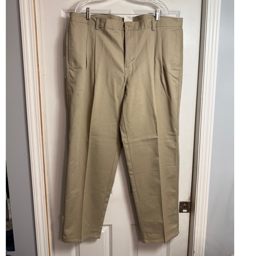 Mens Khaki Pleated Chino Pants 100% Cotton Relaxed Fit Trousers 42x32 Tan